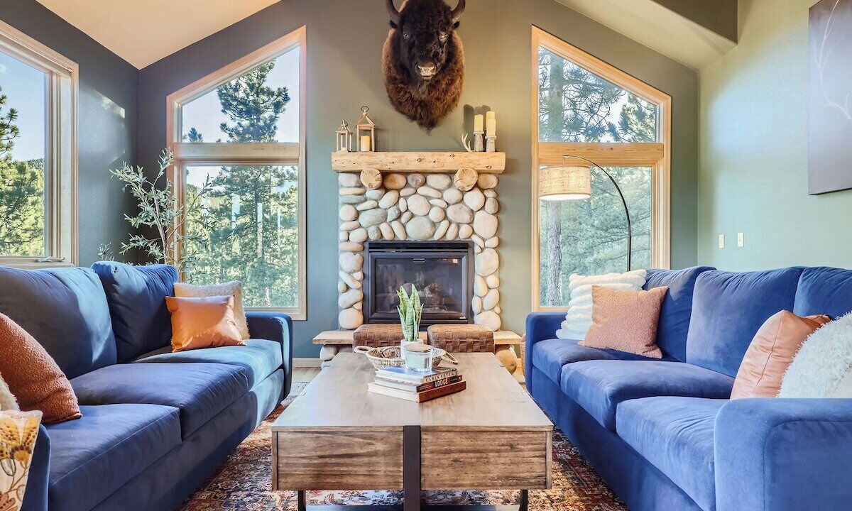 Photo of Livingroom in Shadow Mountain