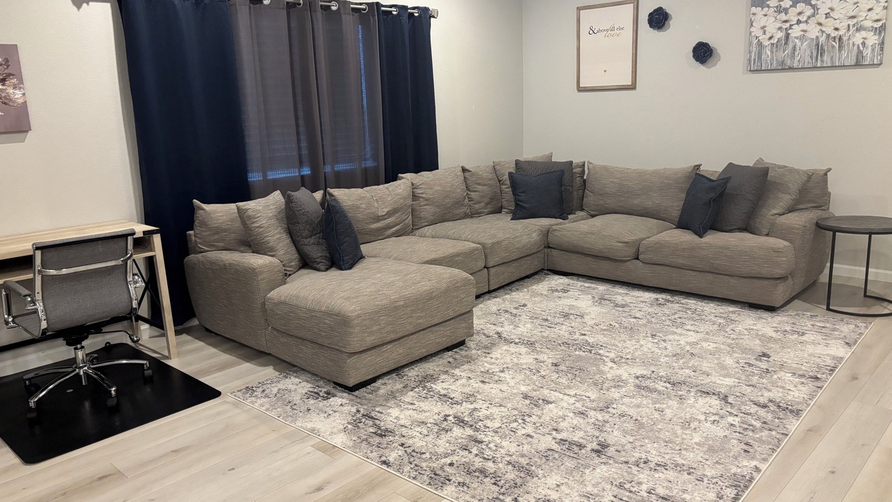 Photo of Livingroom in Milliken