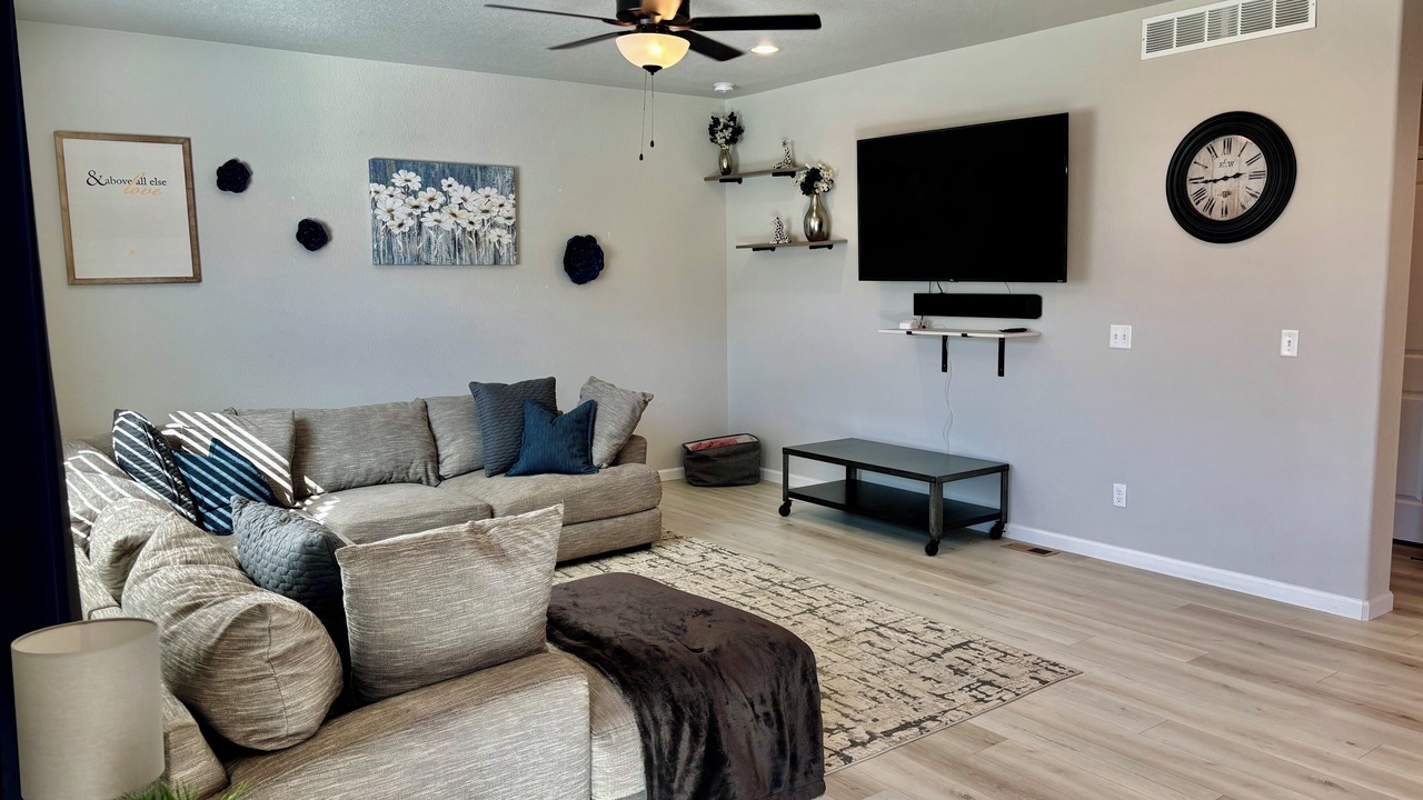 Photo of Livingroom in Milliken