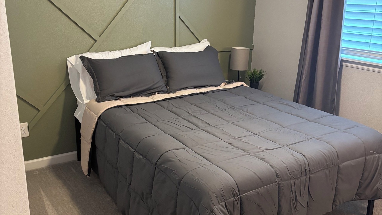 Photo of Bedroom in Milliken