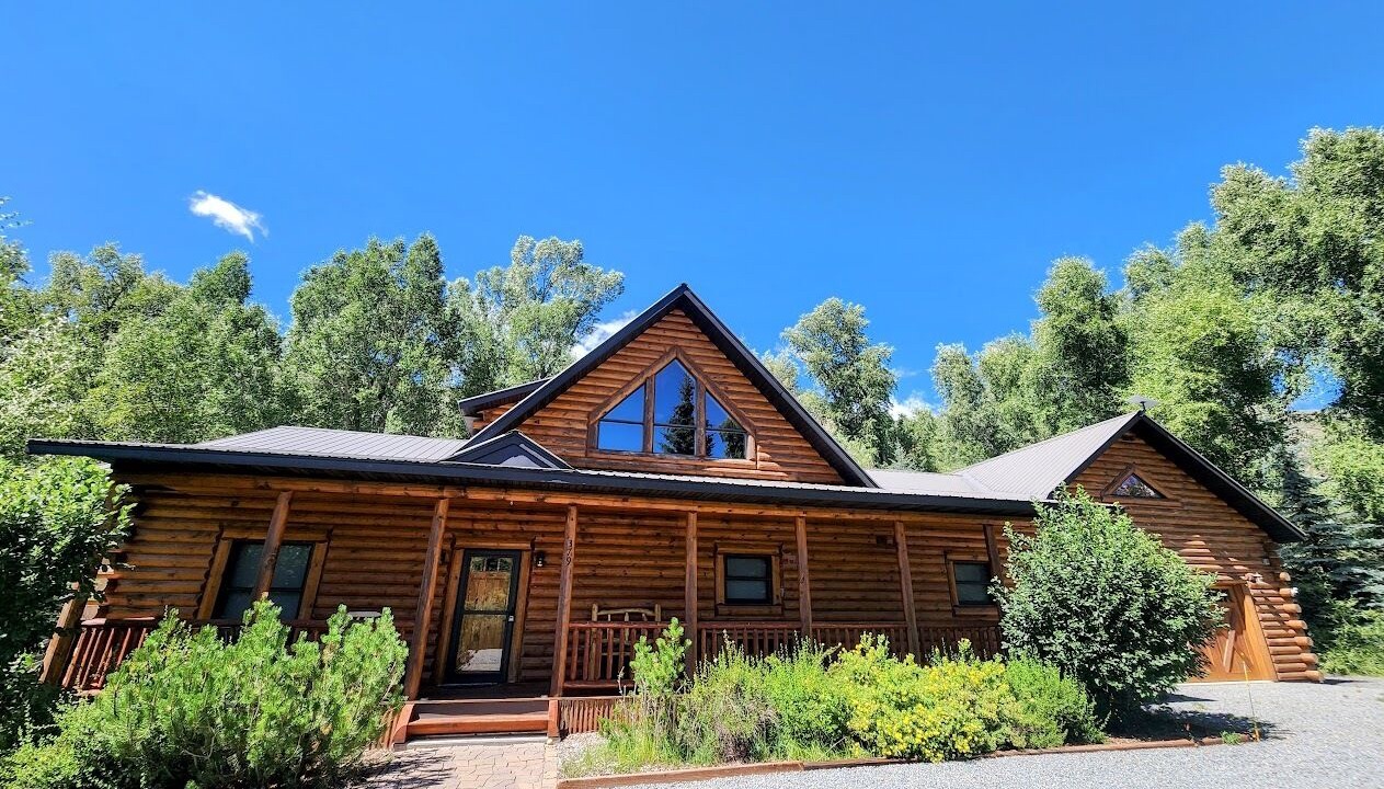 Photo of Outdoor in Almont