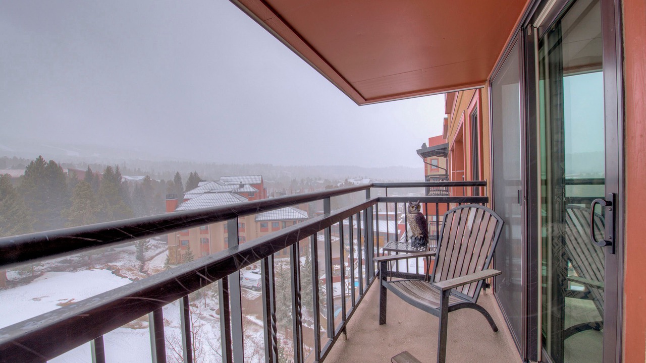 Photo of Patio Balcony in Peak 9