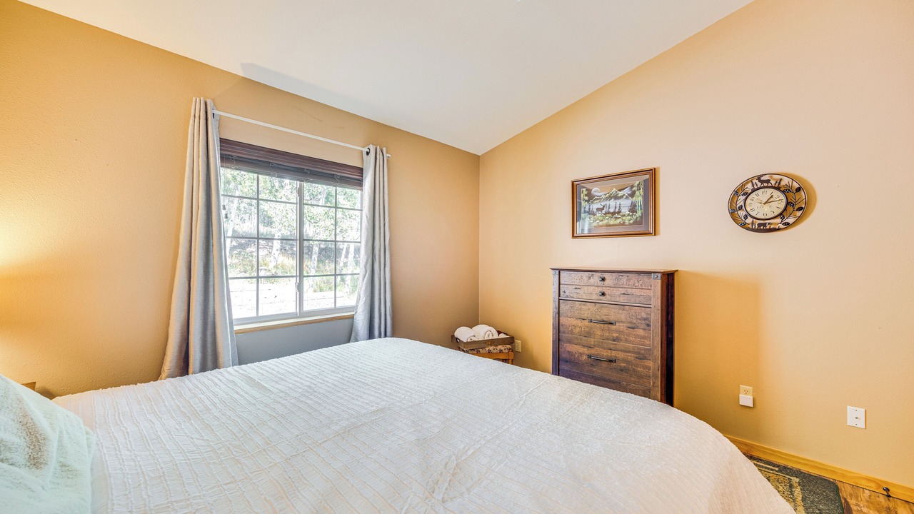 Photo of Bedroom in Lake George
