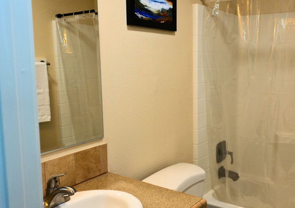 Photo of Bathroom in Hesperus