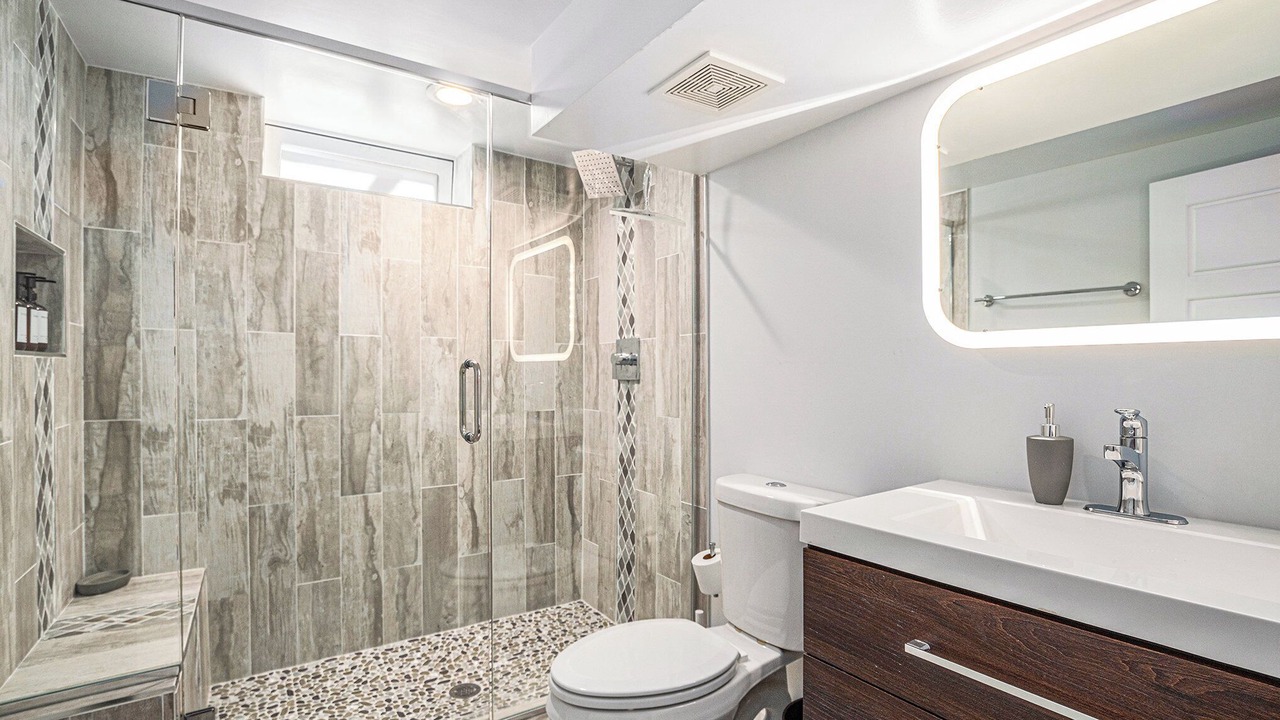 Photo of Bathroom in Cory