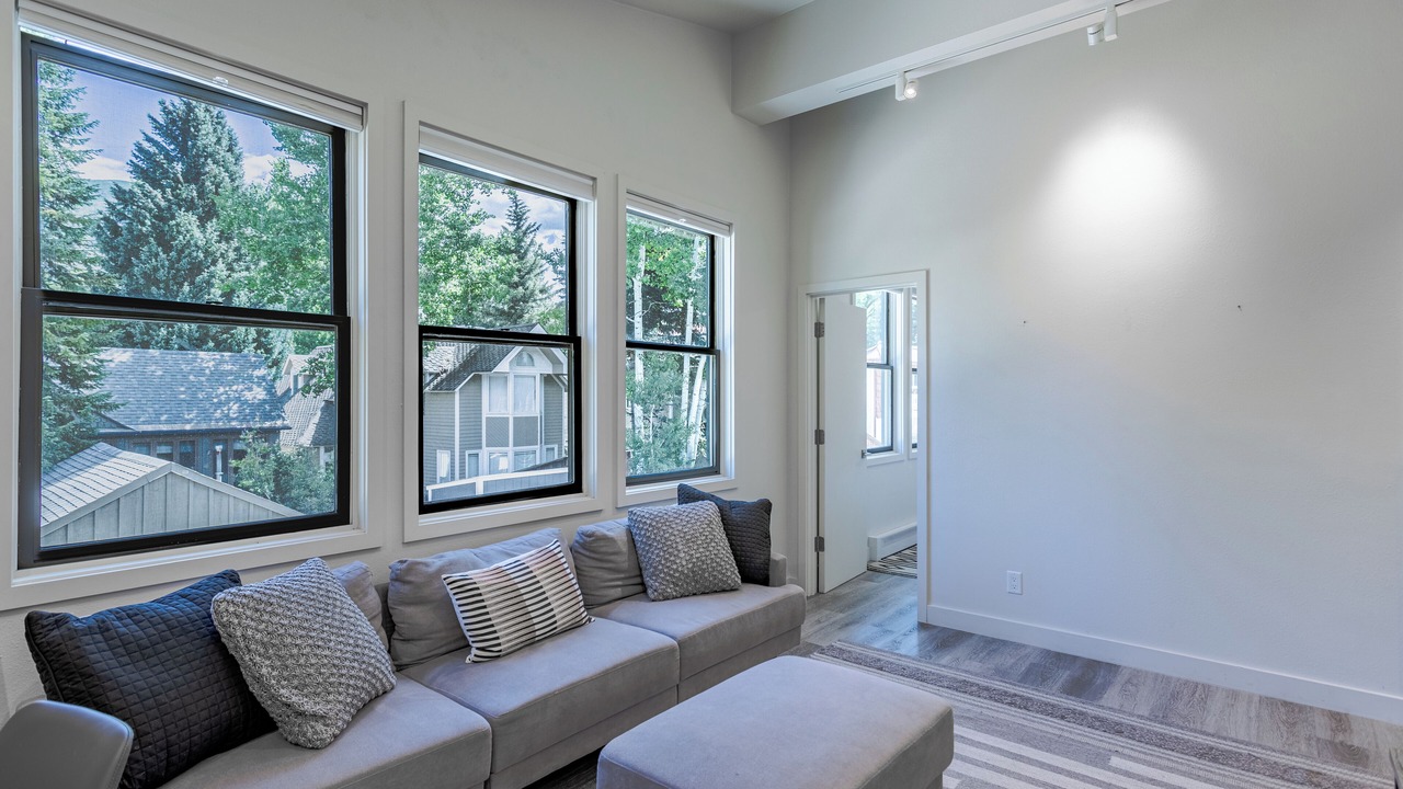 Photo of Livingroom in West End
