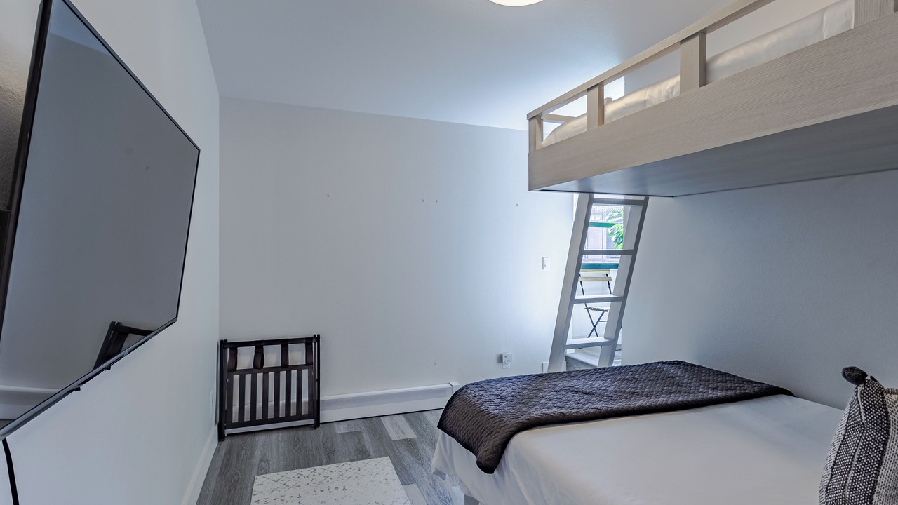 Photo of Bedroom in West End