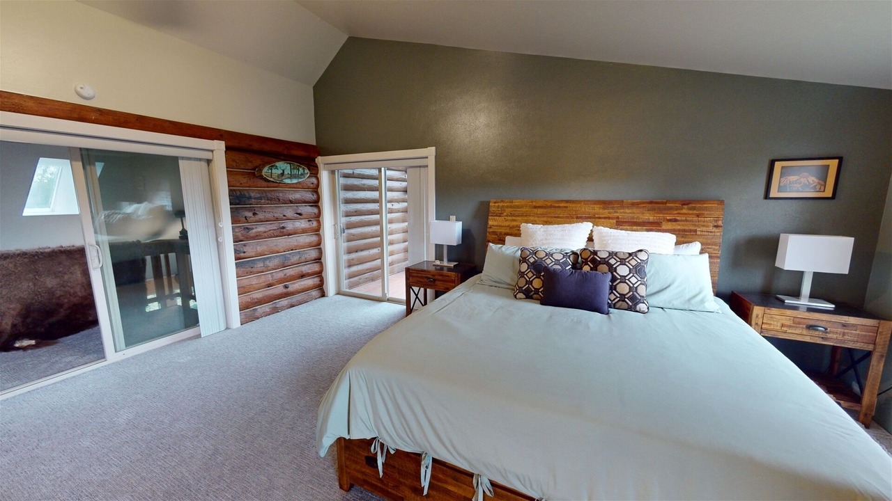 Photo of Bedroom in Whitepine
