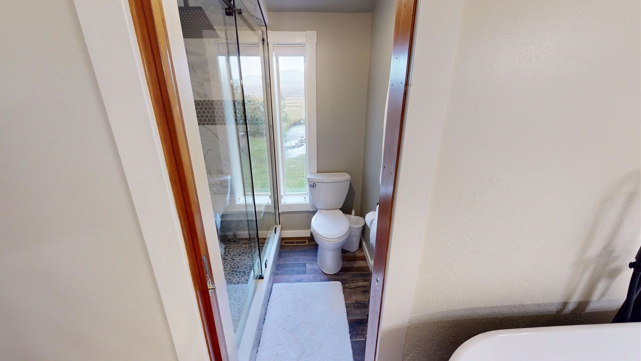 Photo of Bathroom in Whitepine