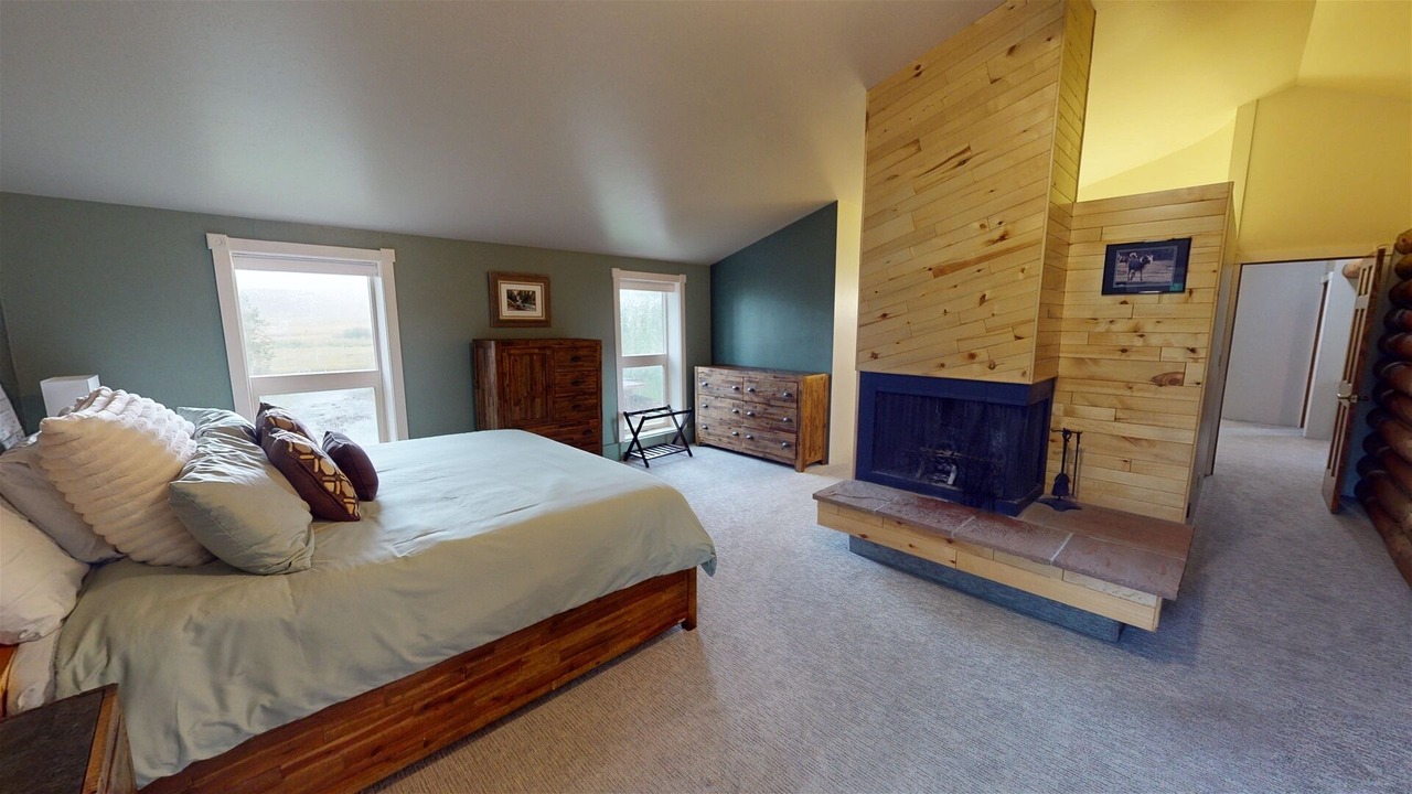 Photo of Bedroom in Whitepine