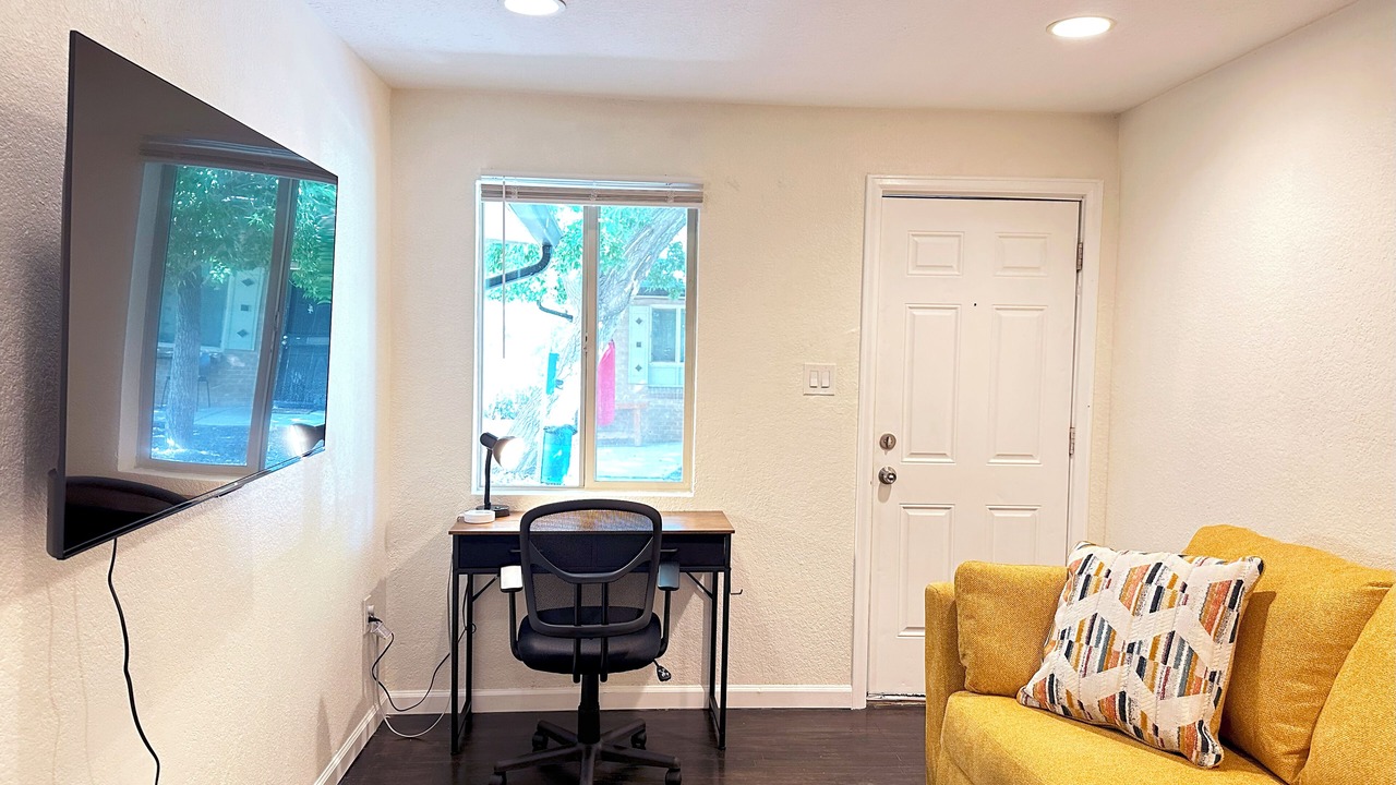 Photo of Livingroom in Lakewood