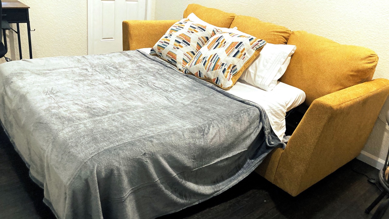 Photo of Bedroom in Lakewood