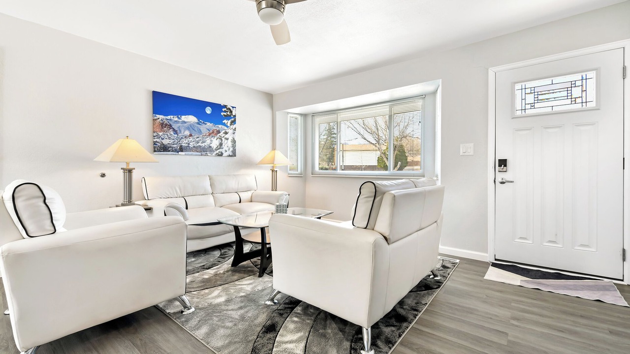 Photo of Livingroom in Cheyenne Meadows