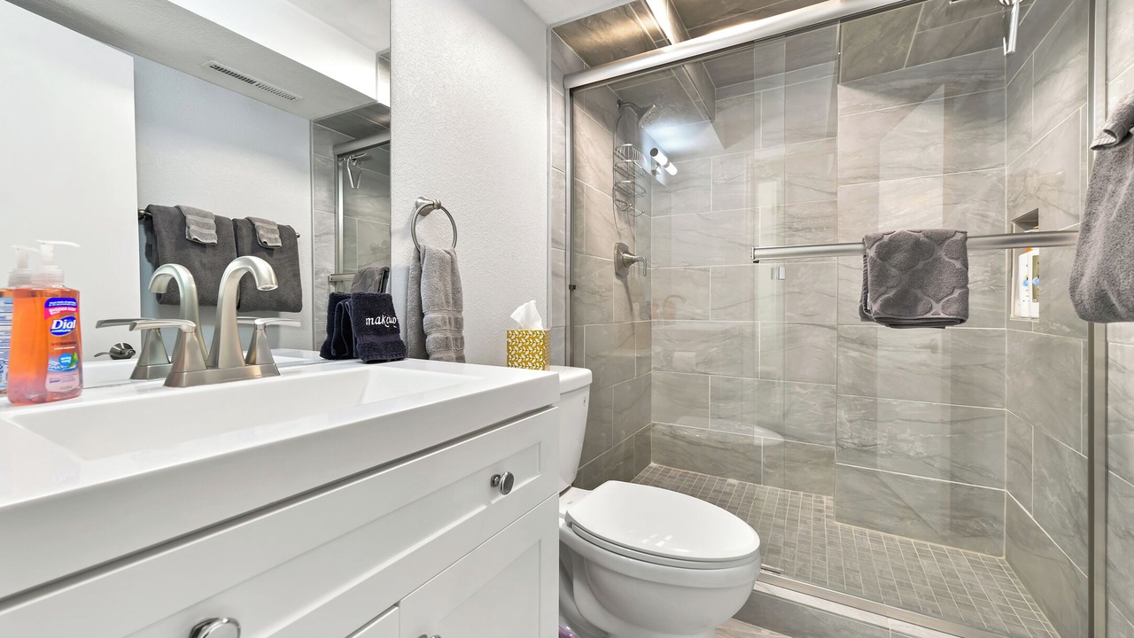 Photo of Bathroom in Cheyenne Meadows