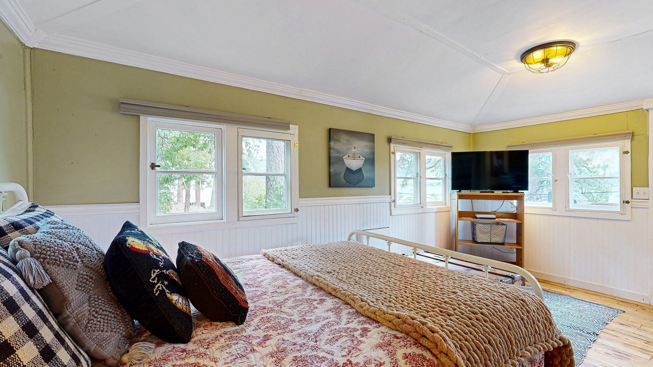 Photo of Bedroom in Bayfield