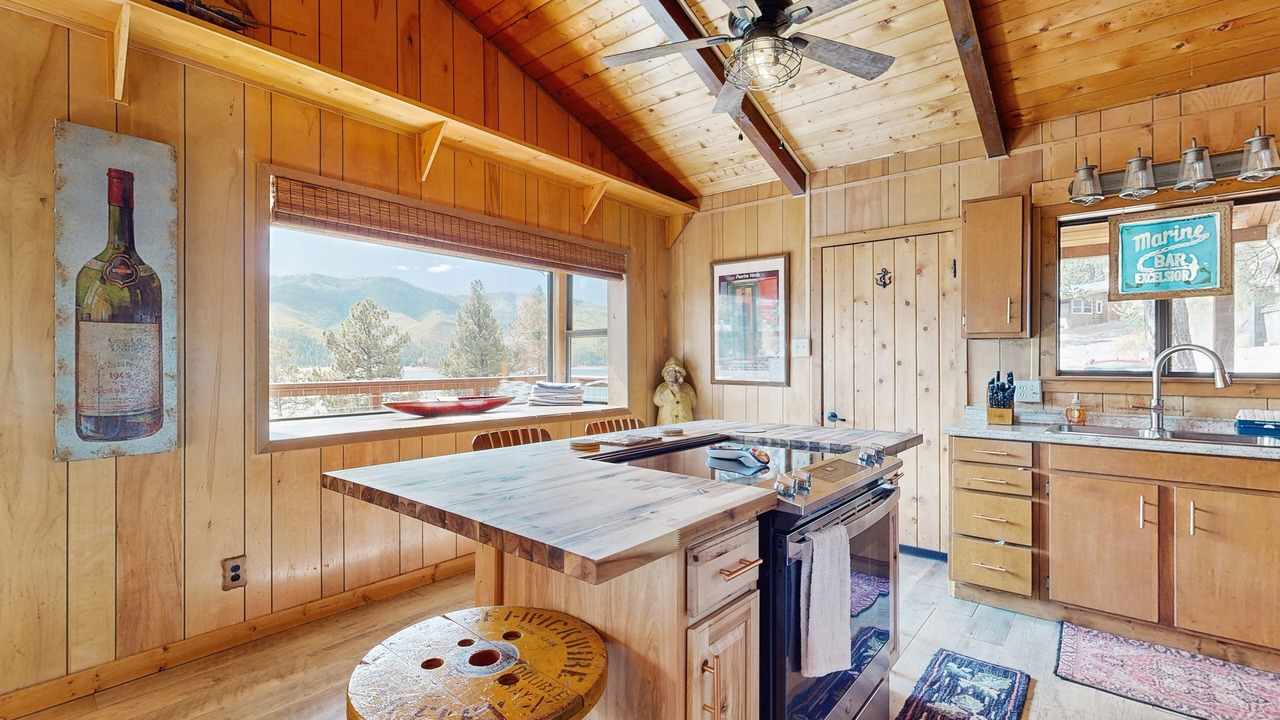 Photo of Kitchen in Bayfield