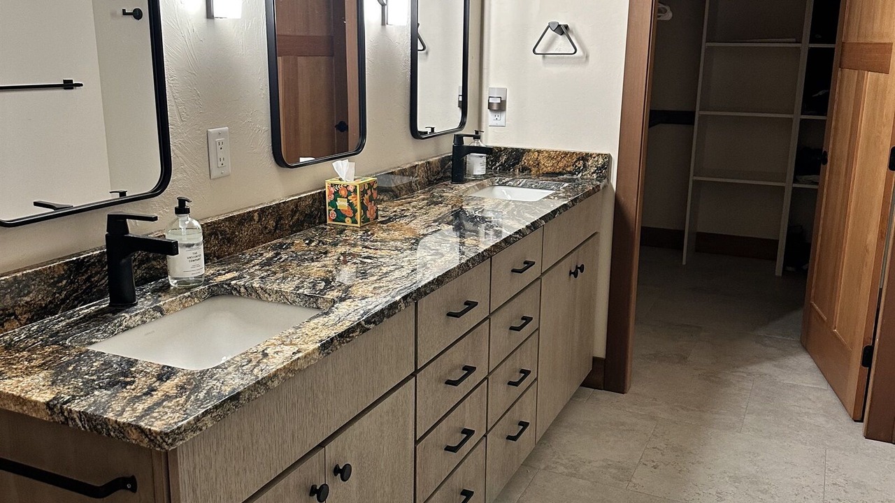 Photo of Bathroom in Elk Meadows