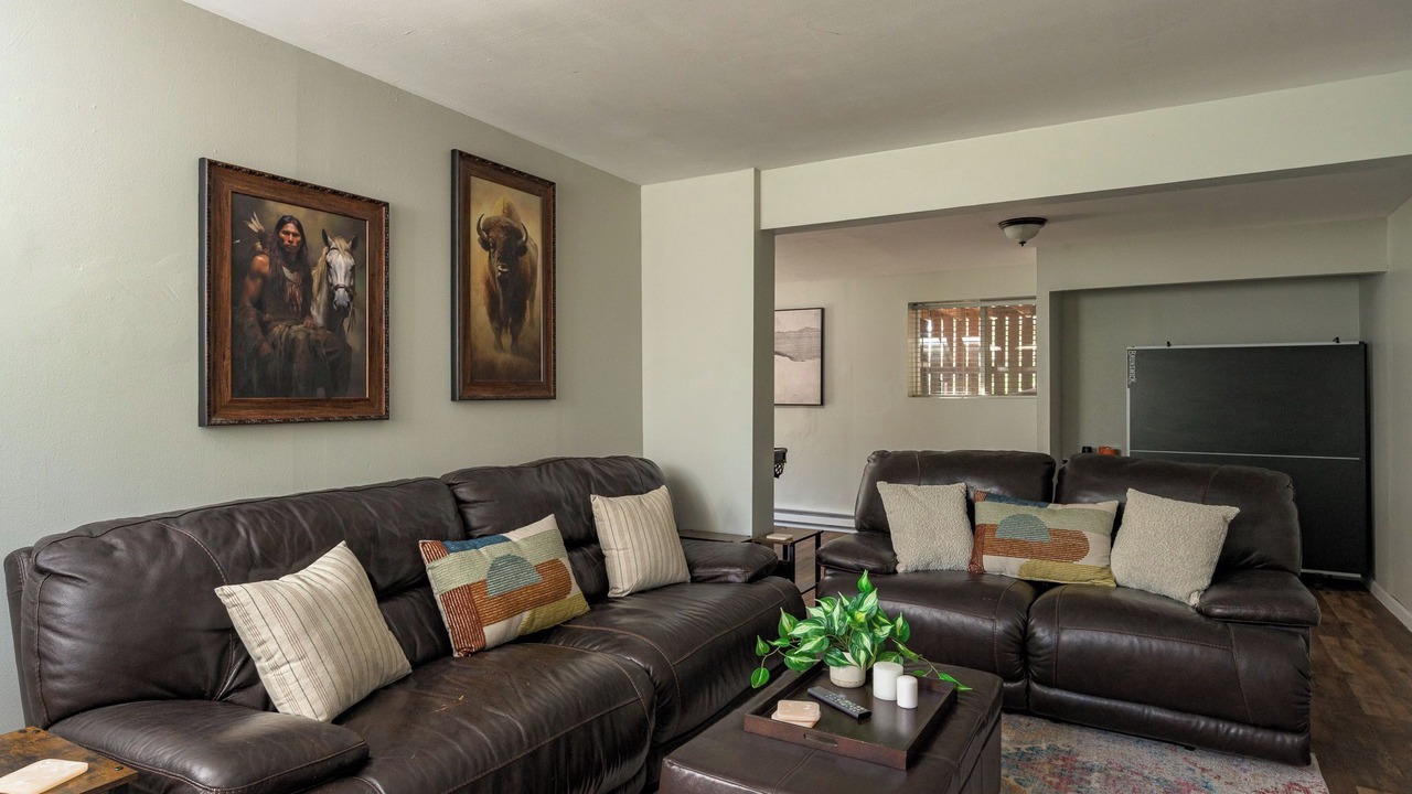 Photo of Livingroom in Bailey