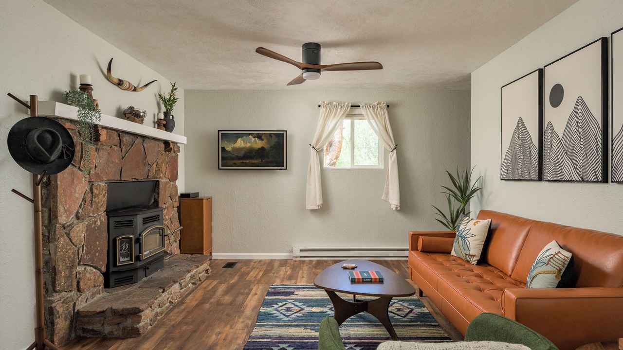 Photo of Livingroom in Bailey