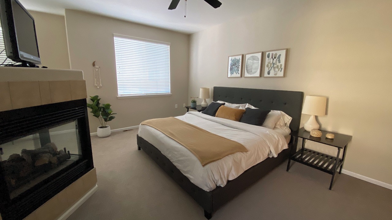 Photo of Bedroom in Aurora