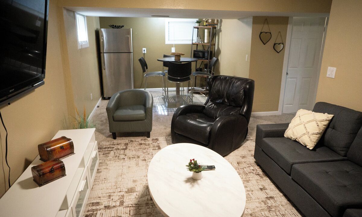 Photo of Livingroom in Aurora