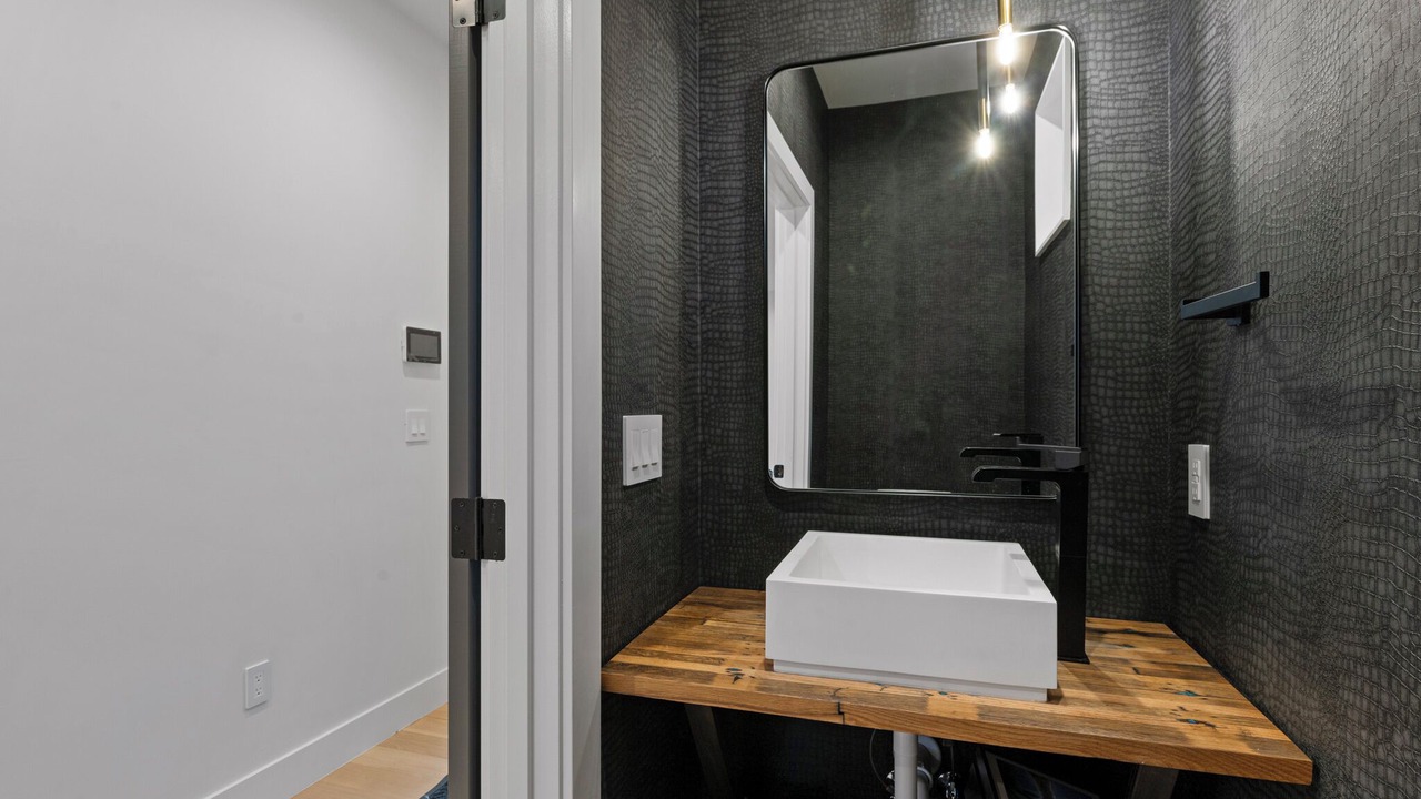 Photo of Bathroom in Villa Park