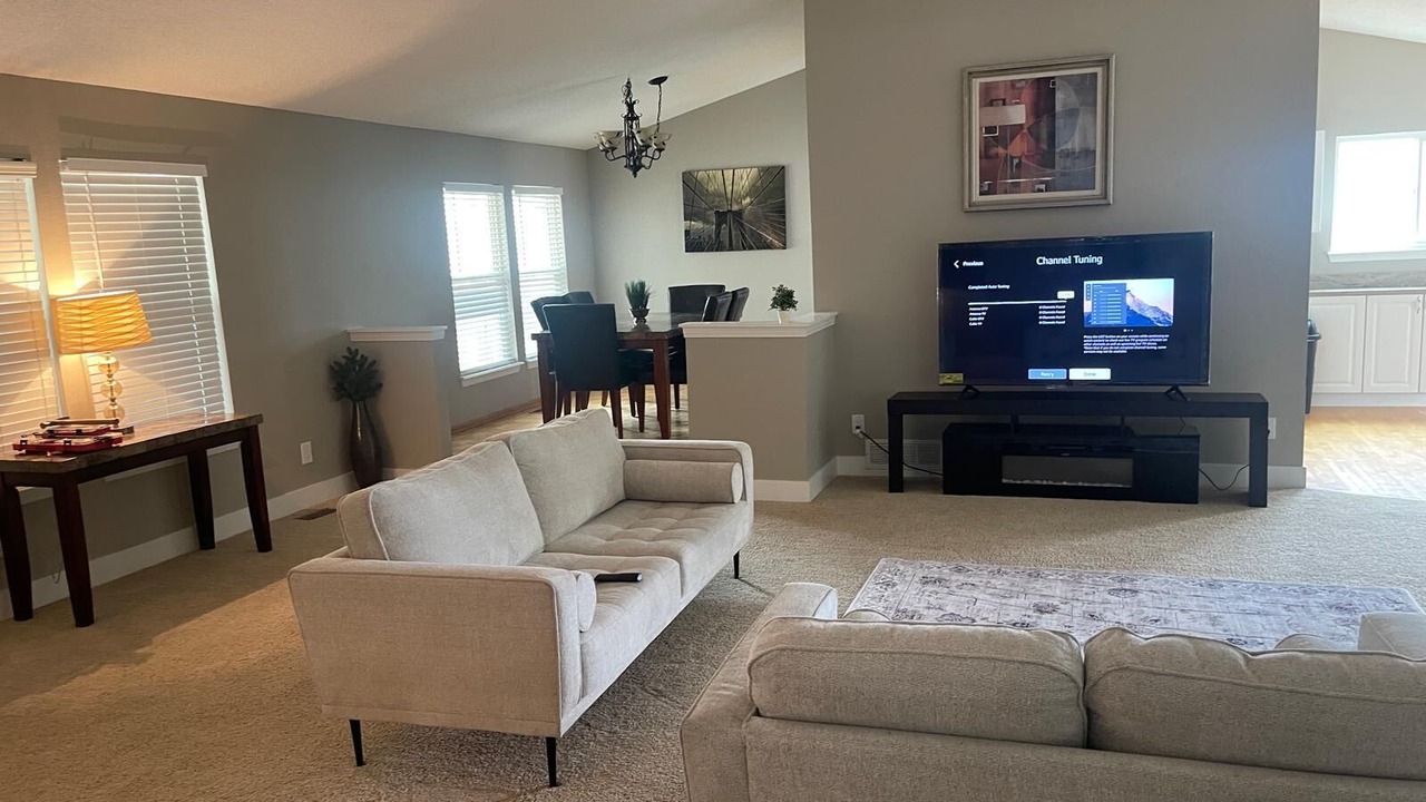 Photo of Livingroom in Aurora Highlands