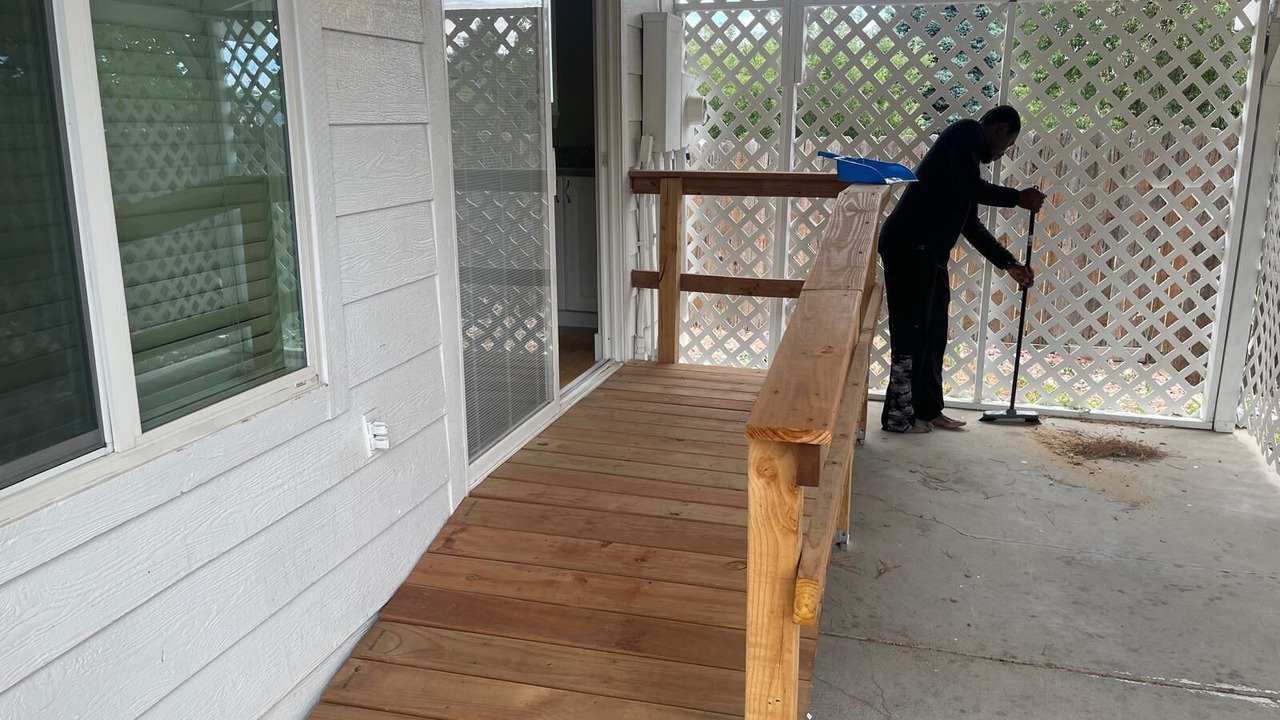 Photo of Patio Balcony in Aurora Highlands