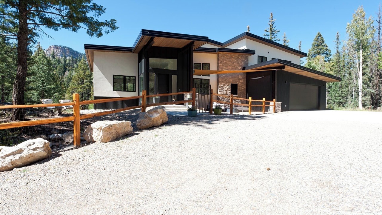 Photo of Outdoor in Columbine Lake