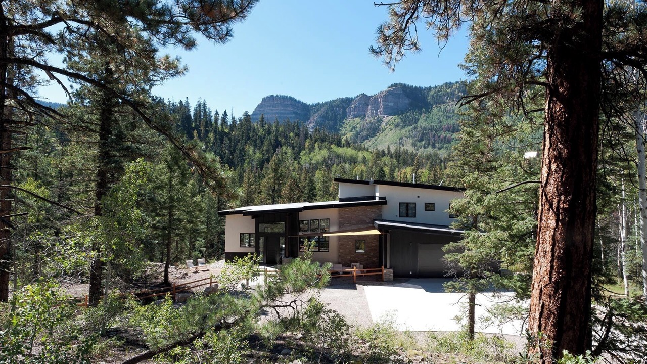 Photo of Outdoor in Columbine Lake