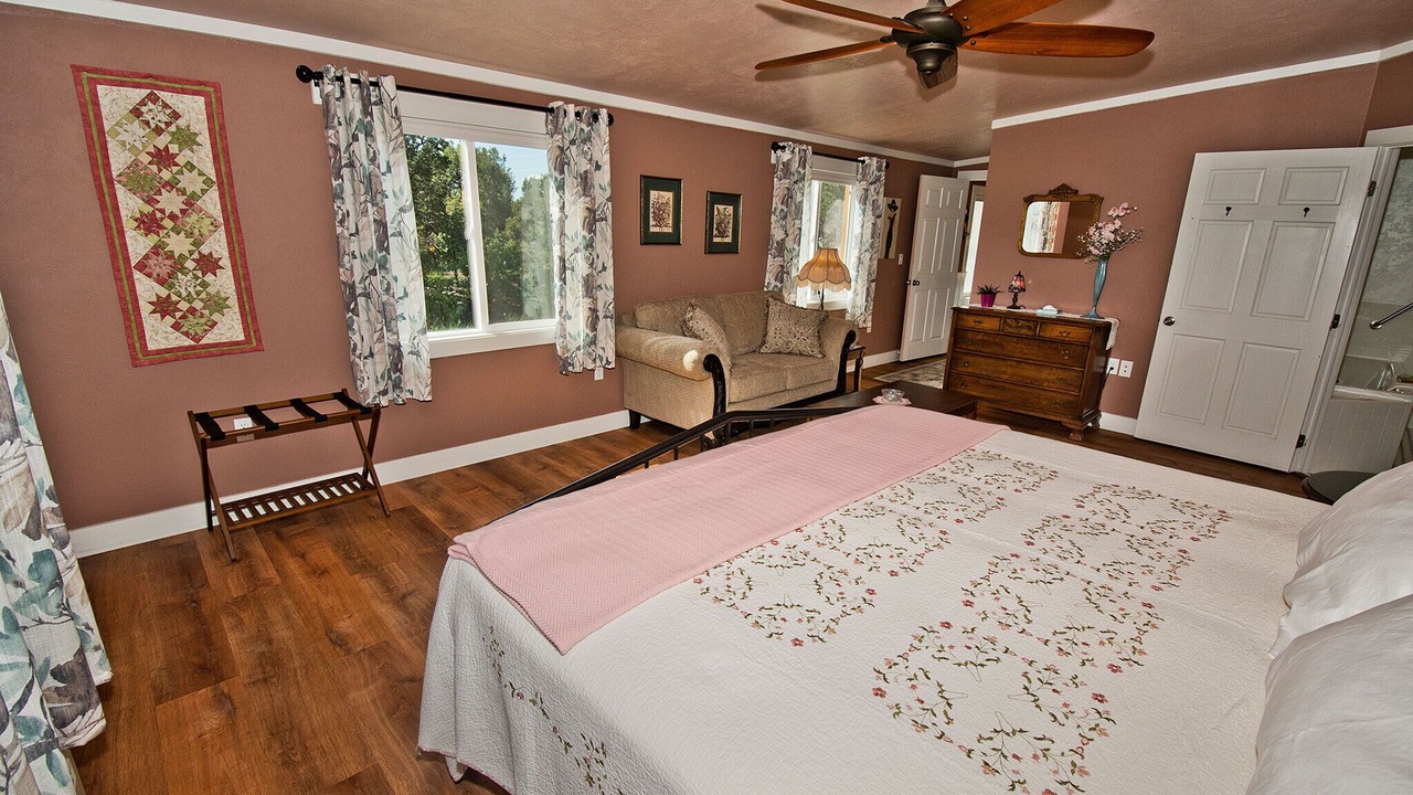 Photo of Bathroom in Crestone
