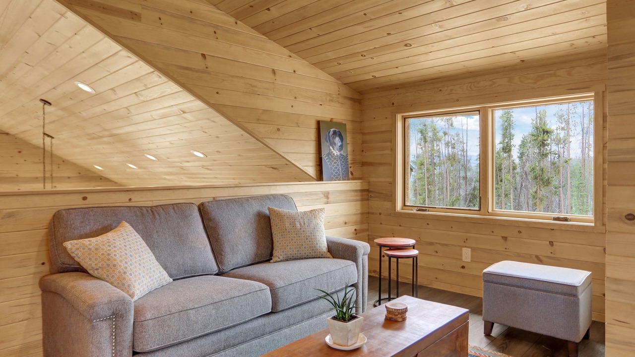 Photo of Livingroom in Eagle County