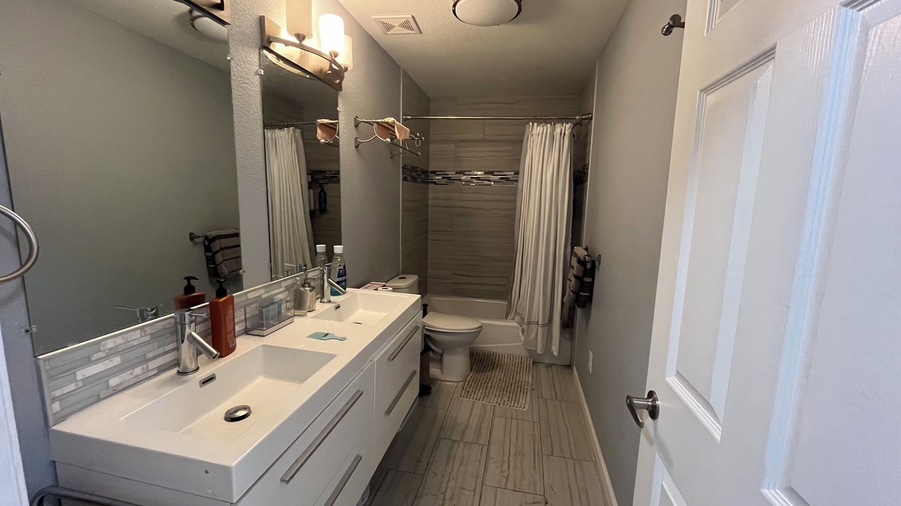 Photo of Bathroom in Aurora