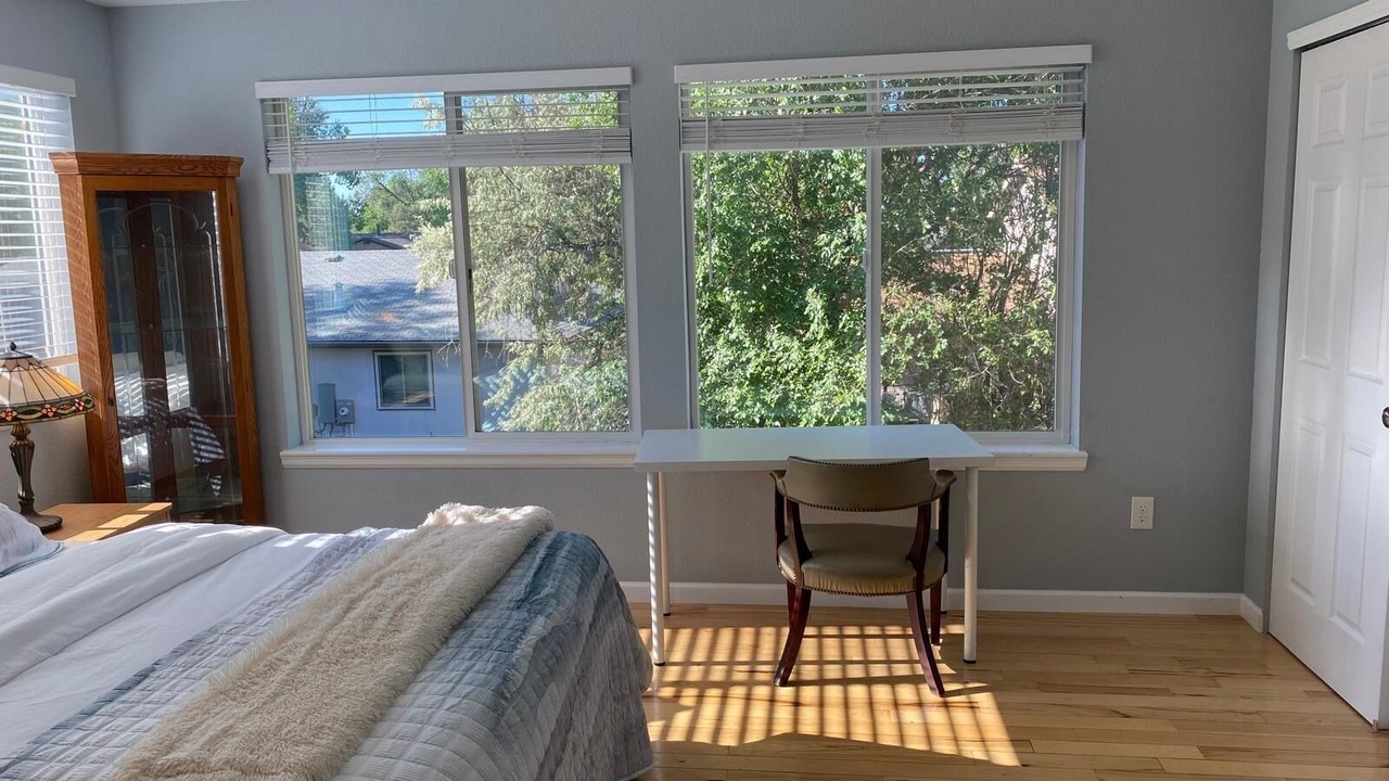 Photo of Bedroom in Aurora