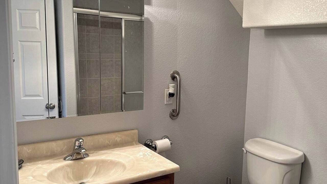 Photo of Bathroom in Thornton