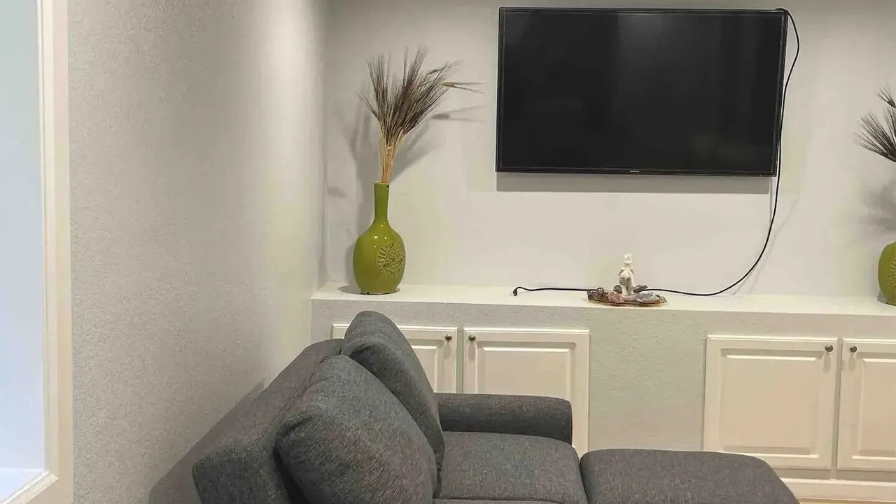 Photo of Livingroom in Aurora