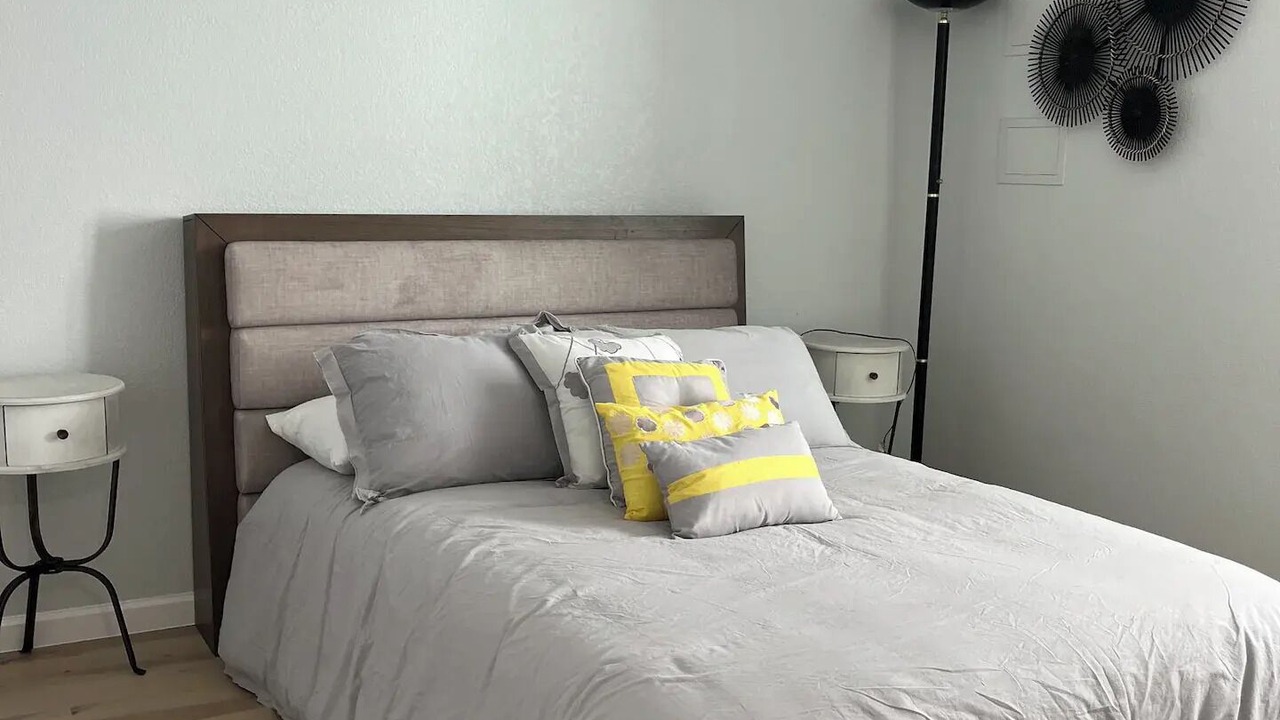 Photo of Bedroom in Aurora
