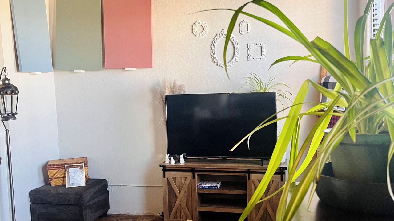 Photo of Livingroom in Five Points
