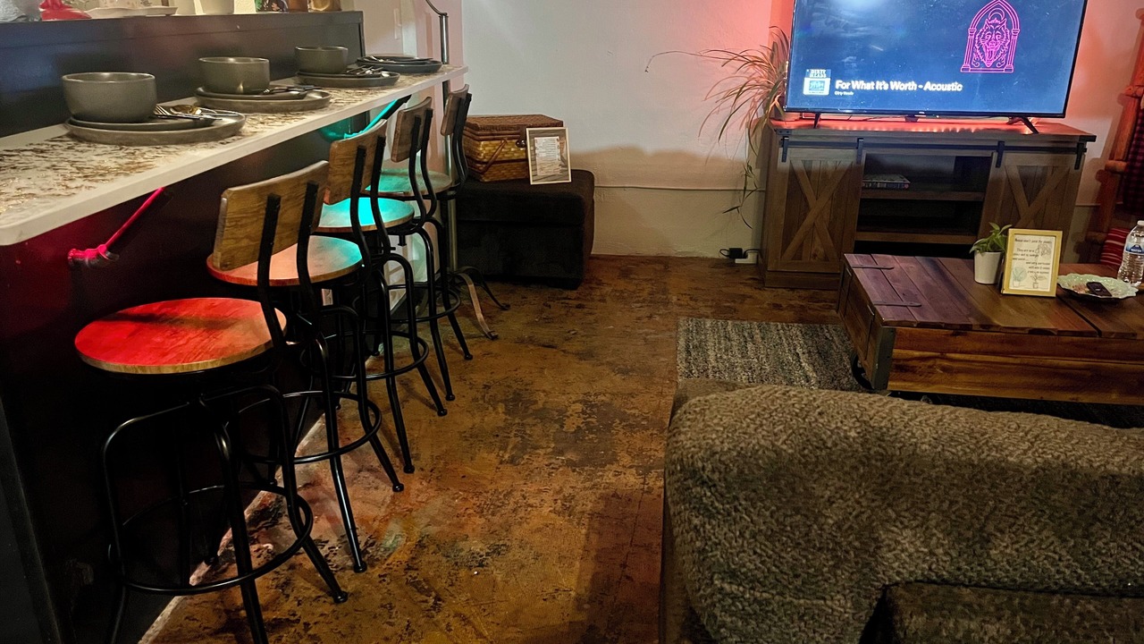 Photo of Livingroom in Five Points