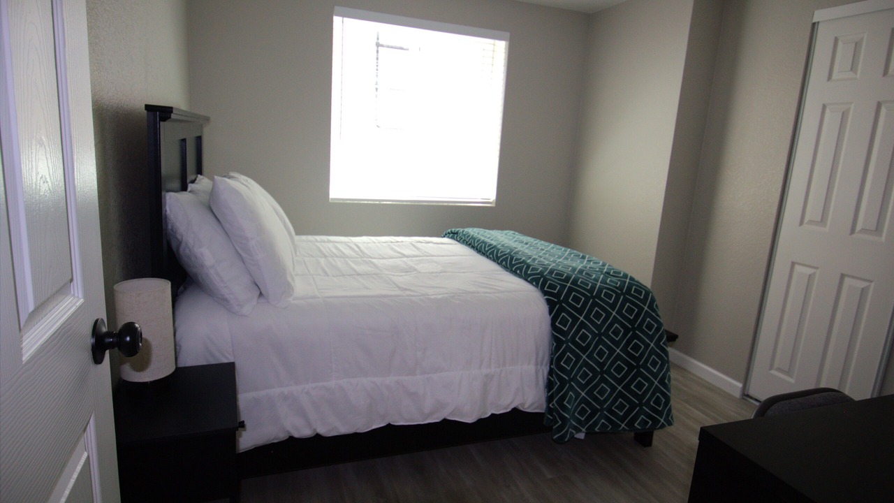 Photo of Bedroom in Aurora