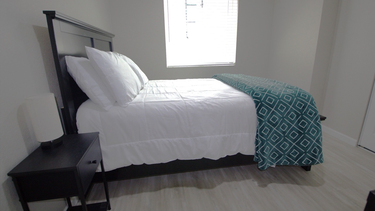 Photo of Bedroom in Aurora