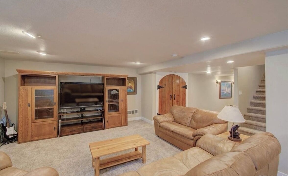 Photo of Livingroom in Castle Pines North