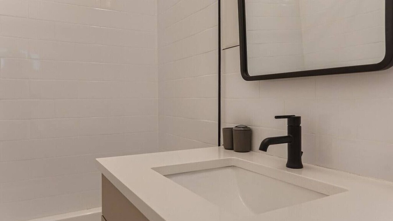 Photo of Bathroom in Jefferson Park
