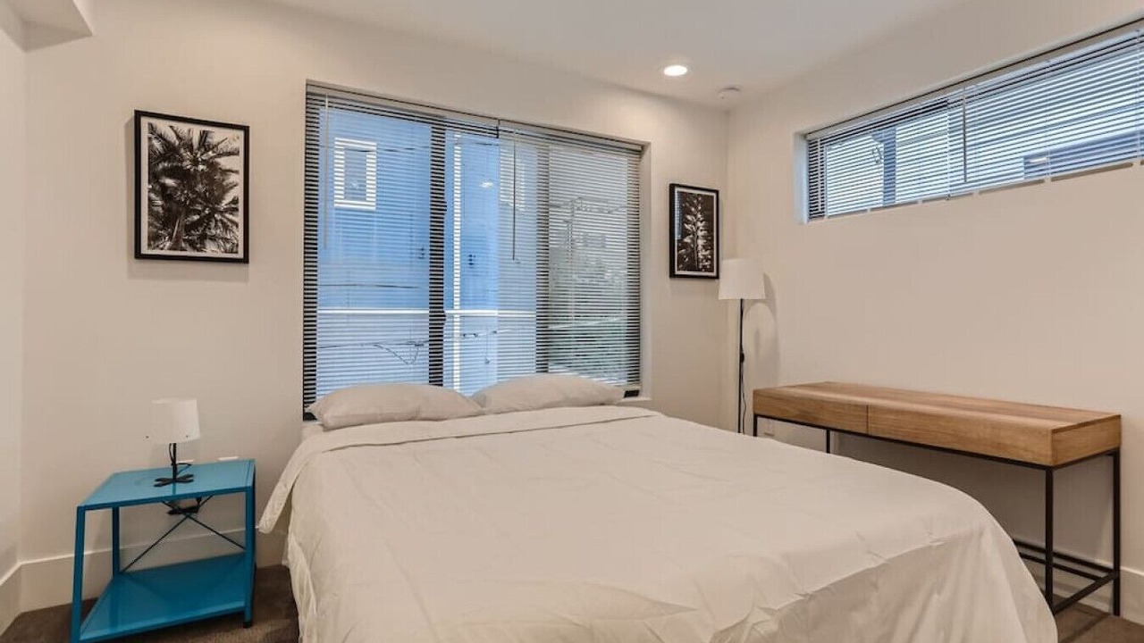 Photo of Bedroom in Jefferson Park