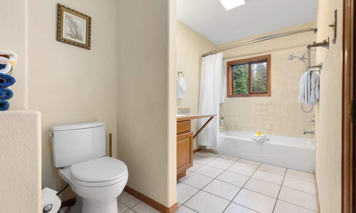 Photo of Bathroom in Quandary Village