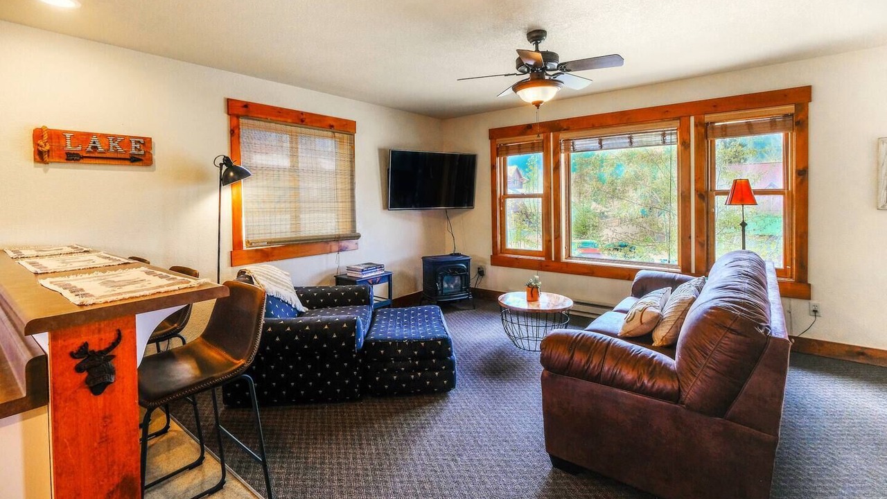 Photo of Livingroom in Grand Lake