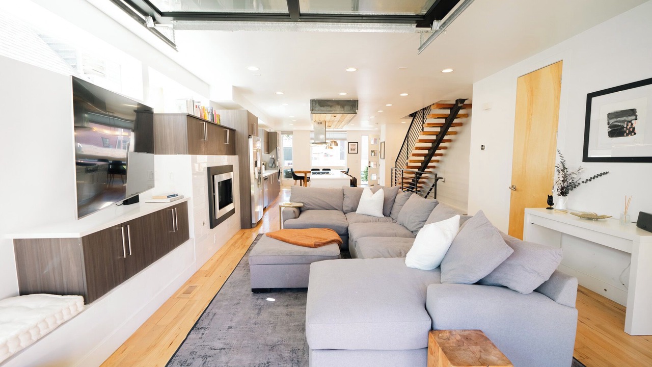 Photo of Livingroom in Sloan Lake