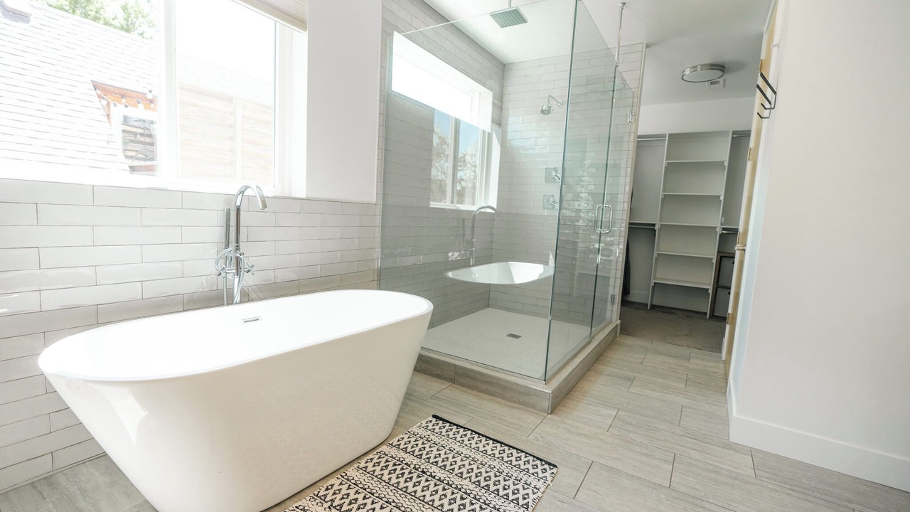 Photo of Bathroom in Sloan Lake
