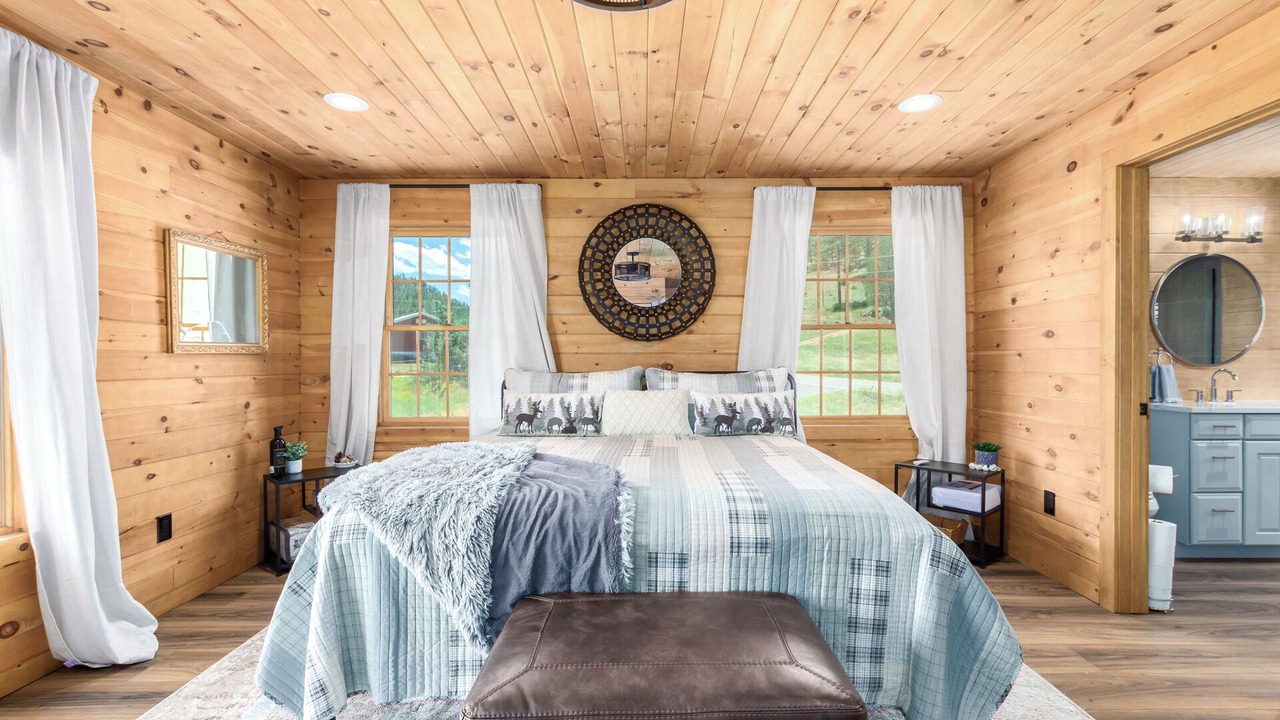 Photo of Bedroom in Deckers