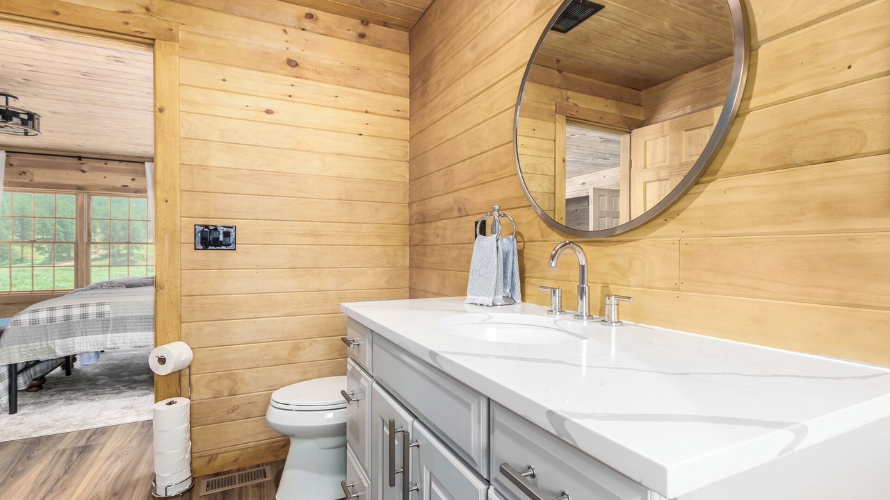 Photo of Bathroom in Deckers